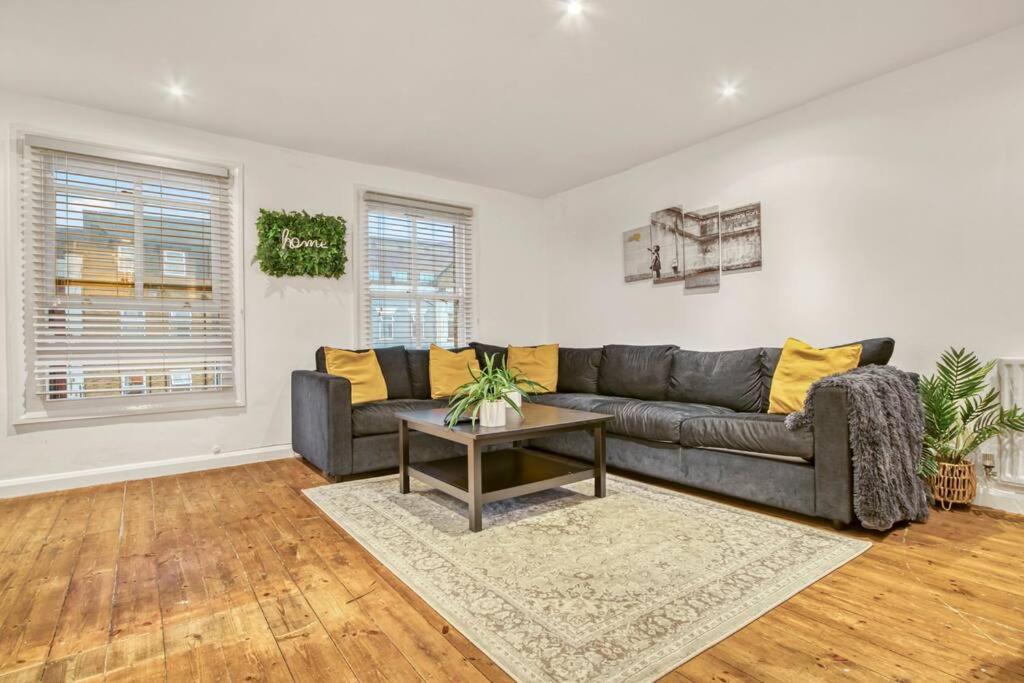 Apartment In Shoreditch/ Old St 런던 외부 사진