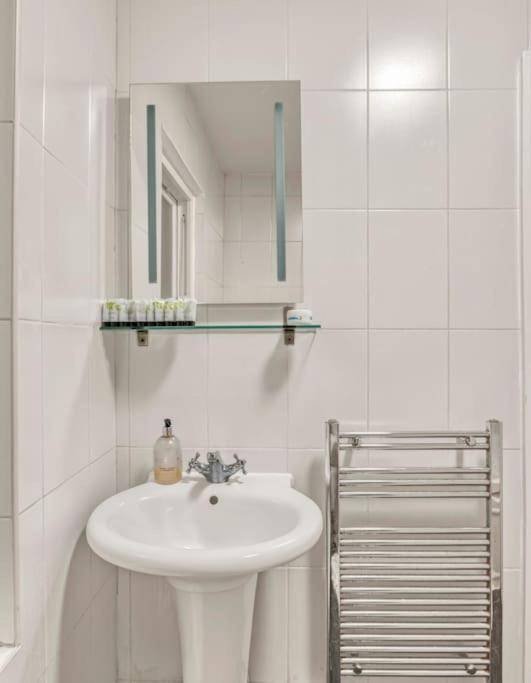Apartment In Shoreditch/ Old St 런던 외부 사진